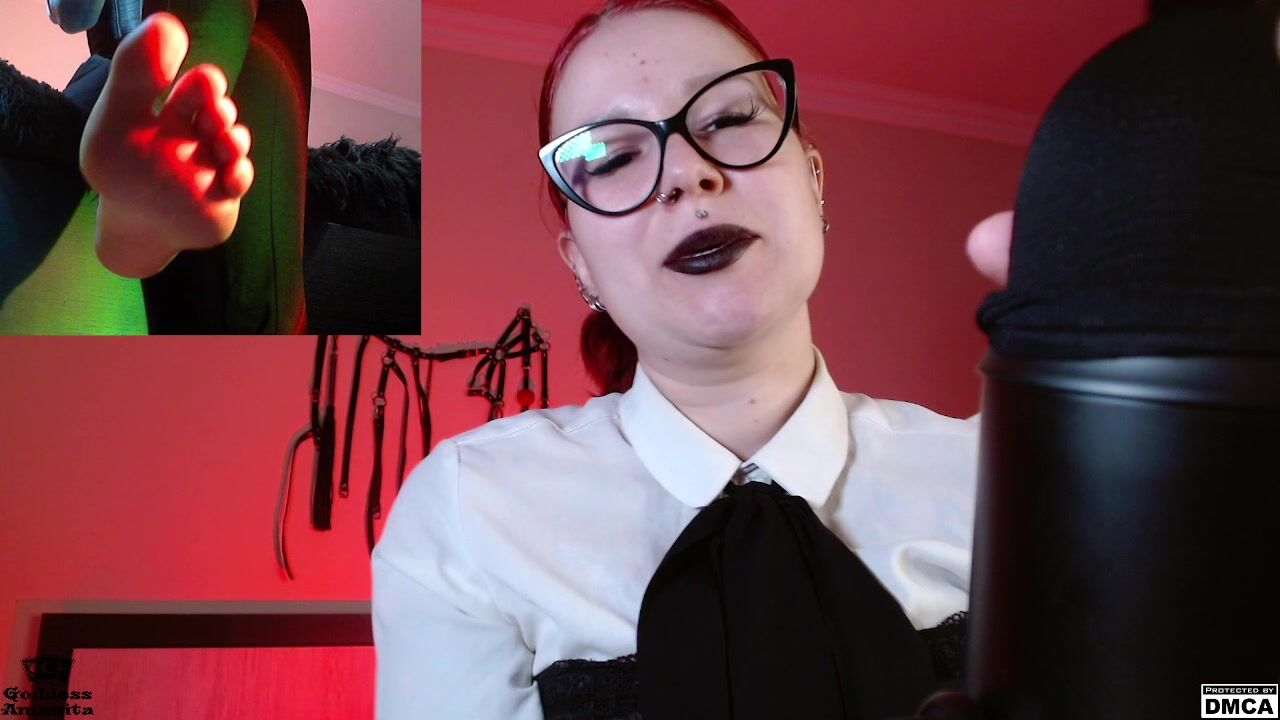 Dangling mesmerize & nylon sock asmr