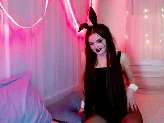 the boss of evil - video by MelodyGreen cam model