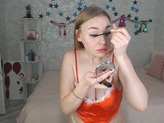 Doing makeup - video by Jessie_Morgan_ cam model