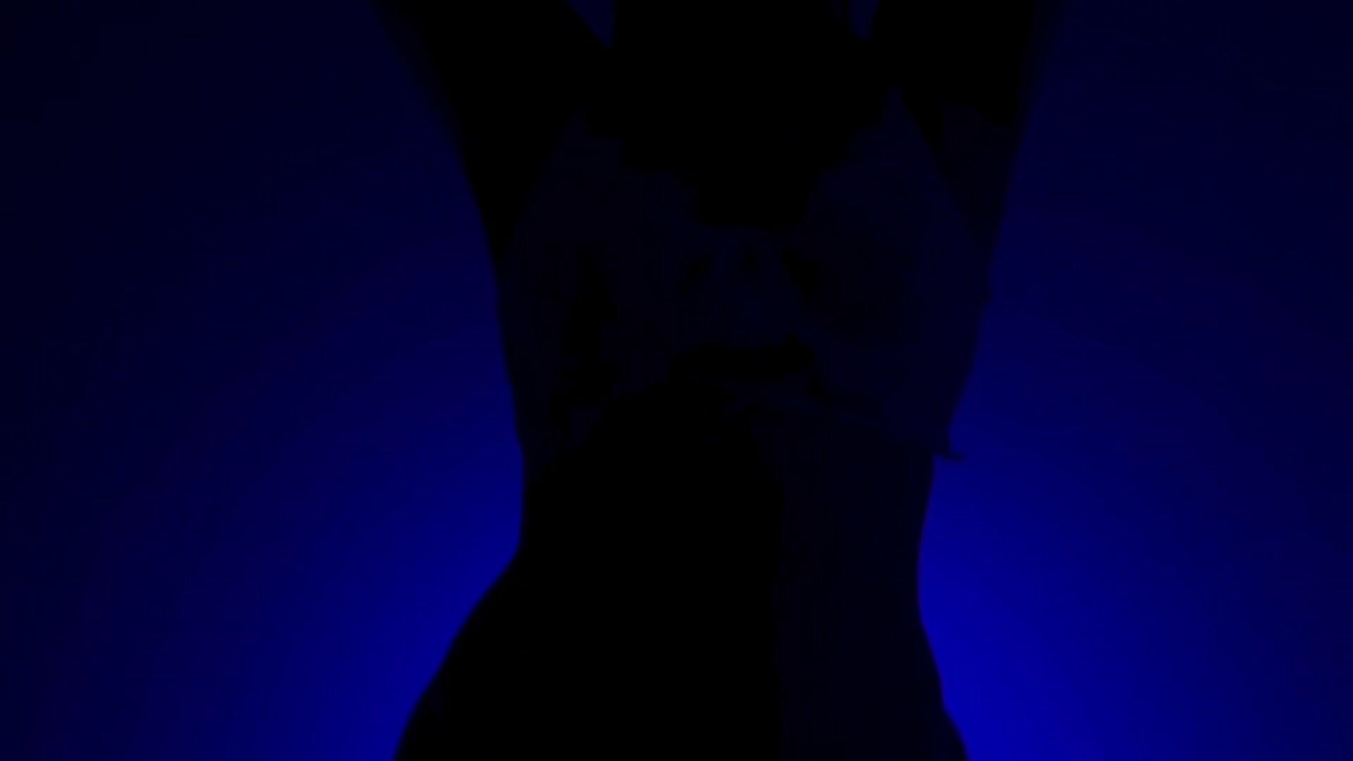 tease in the dark