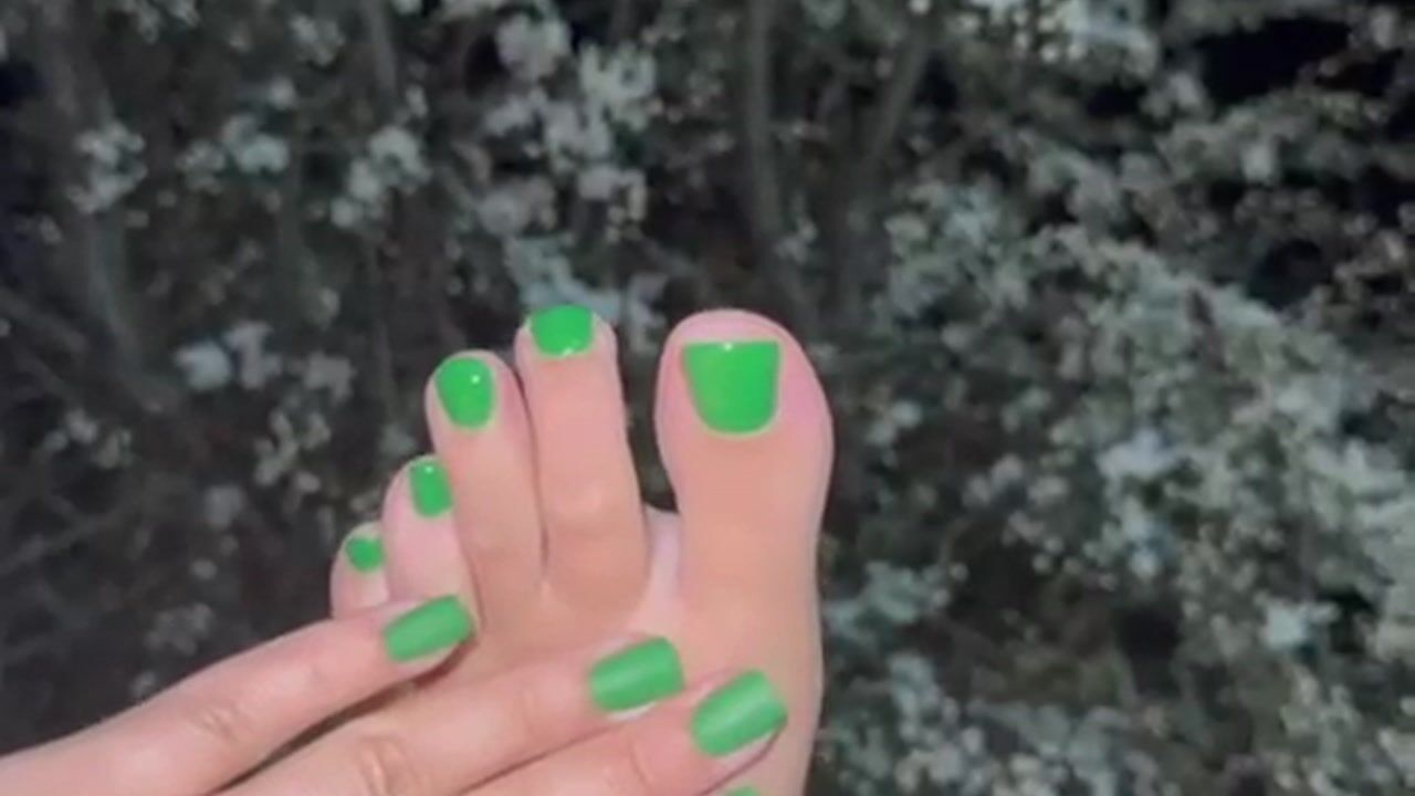 Green Nails 💚
