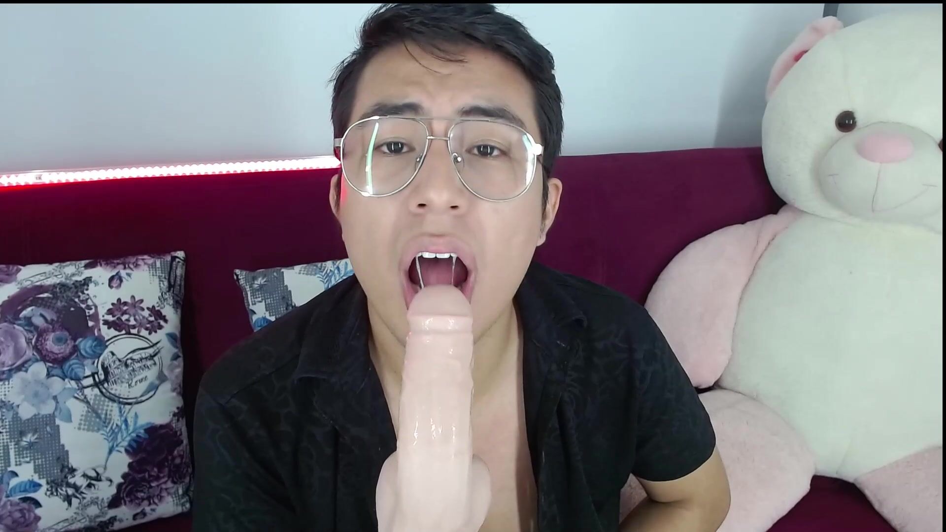 Sucking a yummy white cock dildo (Eye contact)