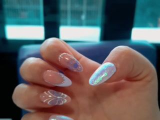 Do you like my nails?